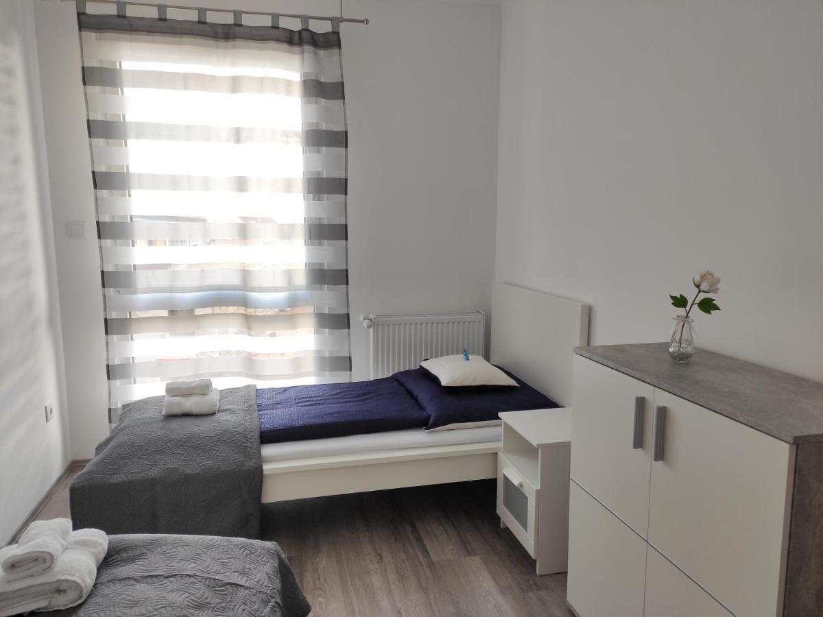 Bajcsy Apartment Debrecen Ngoại thất bức ảnh