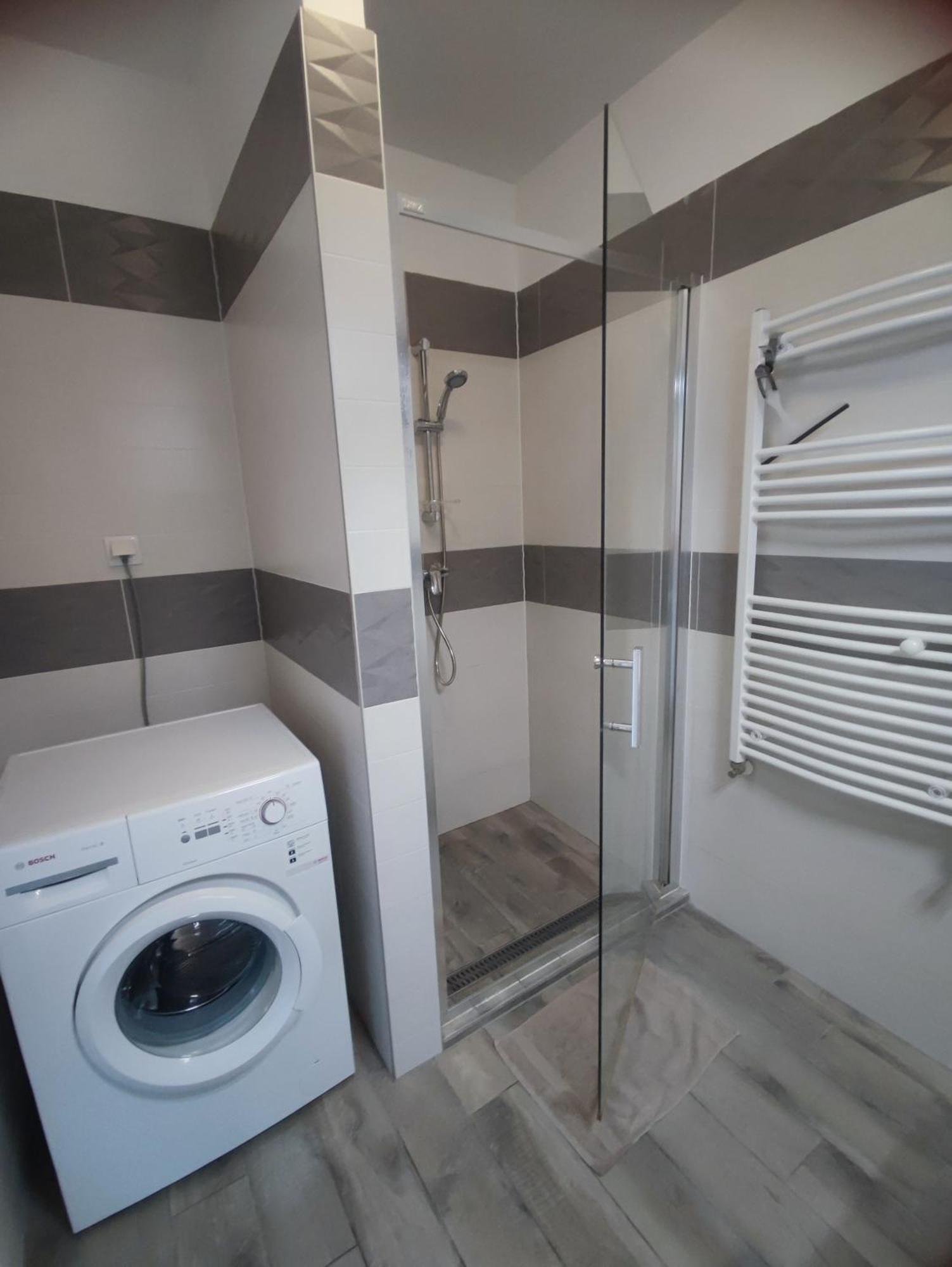 Bajcsy Apartment Debrecen Ngoại thất bức ảnh